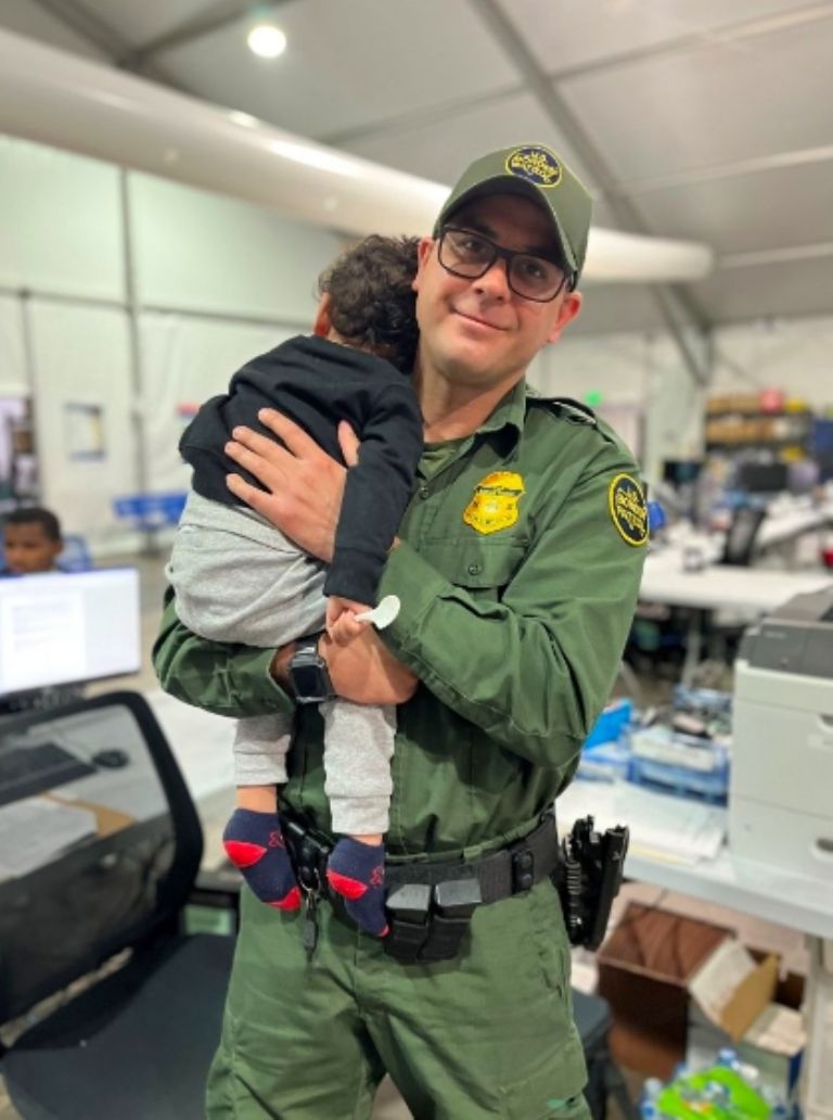 Menor de edad abandonado 