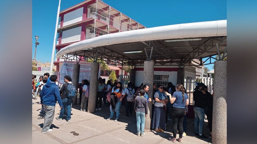 Docentes de la Técnica 2 en Ciudad Obregón vuelven a manifestarse; buscan destitución de la directora