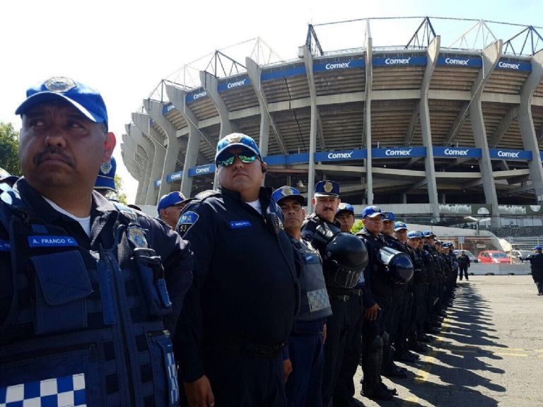 Operativo en el Estadio Azteca