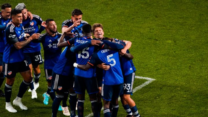 Delantero que Chivas buscó para reforzarse ahora podría emigrar a la Bundesliga de Alemania