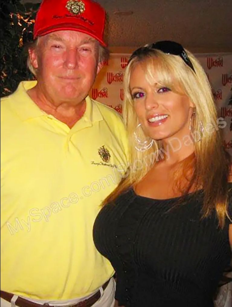 Trump y Stormy 