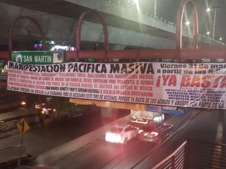 Bloqueos en autopistas 