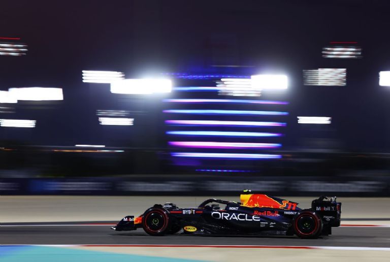 Periodista de Países Bajos arremete contra 'Checo' Pérez: "Si sigue lloriqueando será reemplazado"