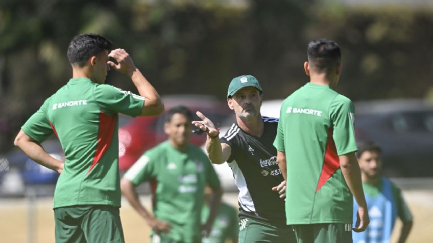 Diego Cocca elige su primera alineación y advierte: "Los sistemas me los dan los jugadores"