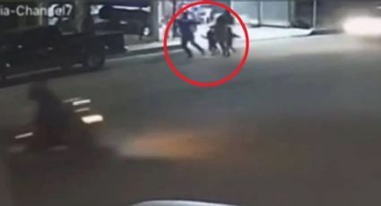 FUERTE VIDEO: Conductor que iba a exceso de velocidad, atropella a una familia en Hermosillo