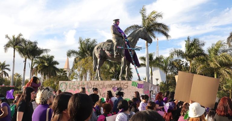 Mujeres del municipio de Cajeme reclaman sus derechos en la marcha 8M