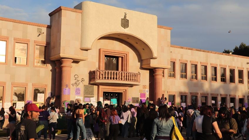Mujeres del municipio de Cajeme reclaman sus derechos en la marcha 8M