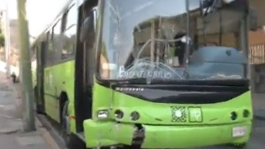 Fuerte impacto: 15 personas resultan lesionadas por choque de unidad de RTP en CDMX