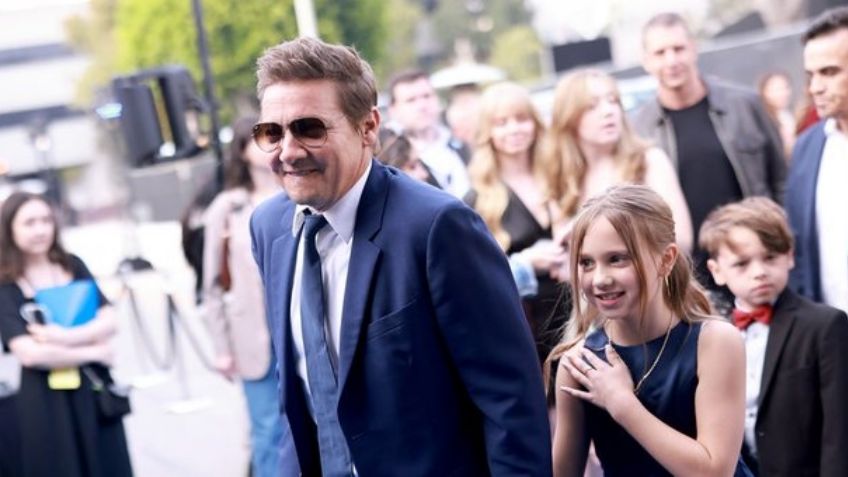(VIDEO) Superhéroe de verdad: Jeremy Renner reaparece tras casi perder la vida con un quitanieves