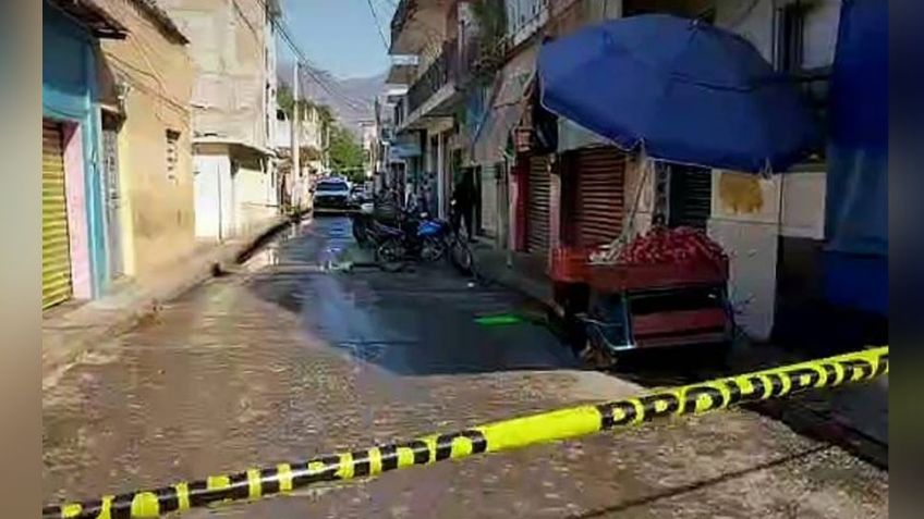 Comerciante es asesinado a balazos al encontrarse en su puesto en el mercado de Iguala