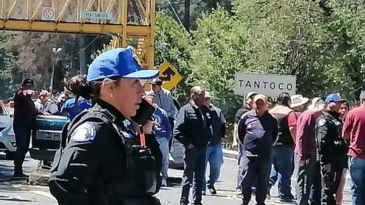 En pleno regreso de vacaciones: pobladores bloquean la Autopista México-Toluca y generan caos