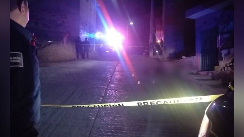 Acribillan a dos hombres que viajaban en un automóvil en Hidalgo; uno falleció