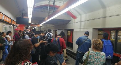 Heroico rescate: Oficiales de la CDMX evitan que un adolescente atente contra su vida en el Metro