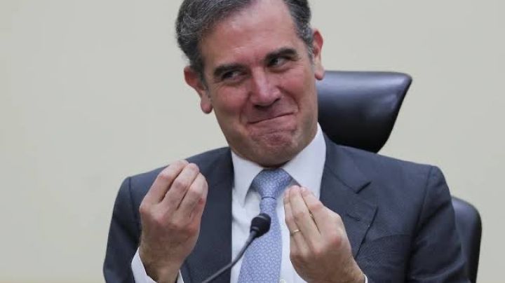 Por esta razón los estudiantes de la UNAM no quieren a Lorenzo Córdova; esto ganaría cada mes