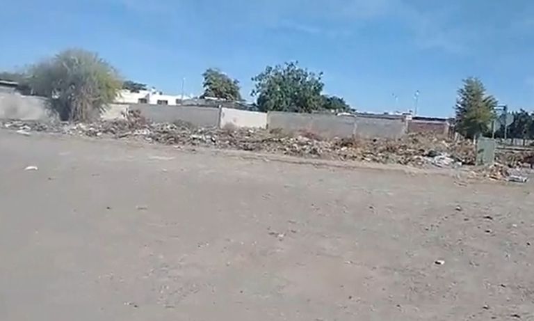 En calle de Ciudad Obregón, sicarios abandonan un cadáver. Foto: Facebook