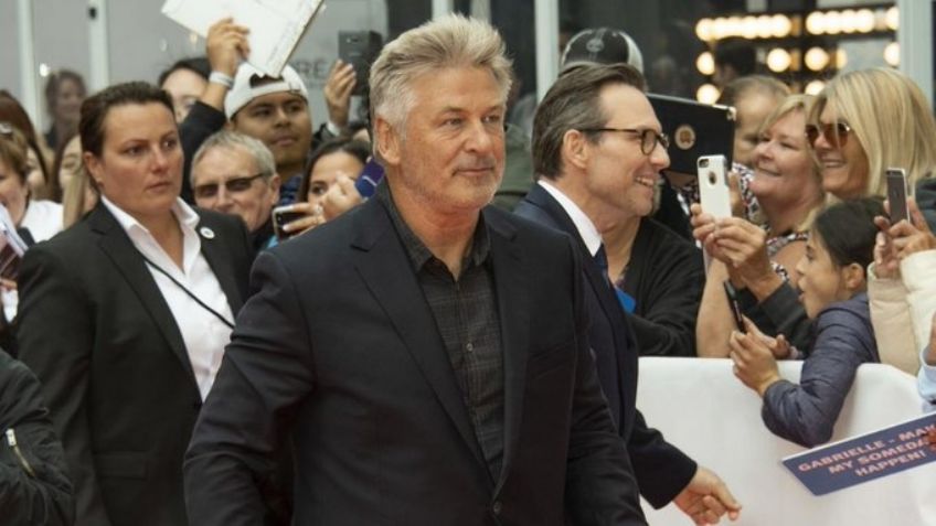 Hollywood celebra: Retiran cargos contra el actor Alec Baldwin tras la muerte de la fotógrafa  Halyna Hutchins
