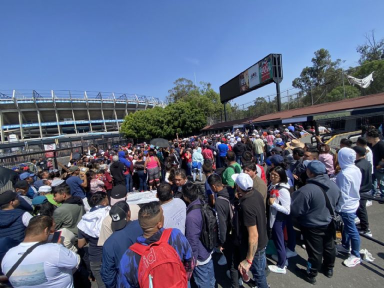 Revendedores en el Estadio Azteca