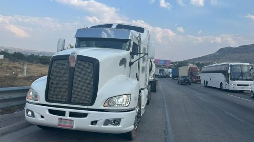 Robo millonario: Policía del Estado de México recupera vehículo con millón y medio de pesos en mercancía