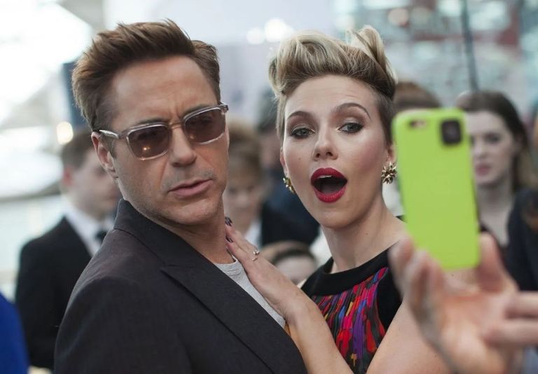 Scarlett Johansson y Robert Downey Jr.