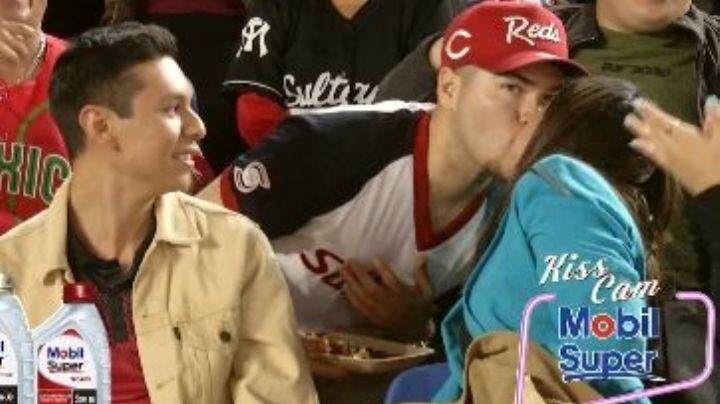 Sultanes busca a joven 'bateado' por su acompañante en la 'kiss cam' con una llamativa propuesta