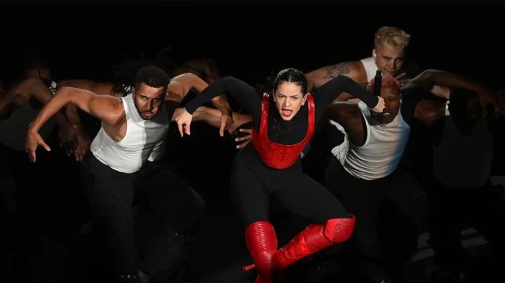 ¿Rompió el récord? Rosalía llegó al Zócalo de la CDMX 'Con Altura' y reúne a esta cantidad de personas