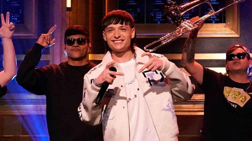 (VIDEO) Histórico: Peso Pluma 'conquista' a la TV en Estados Unidos tras performance con Jimmy Fallon