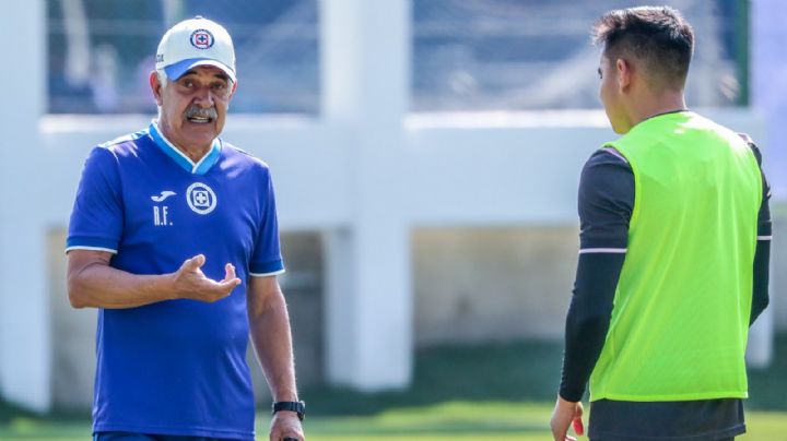 Ricardo 'Tuca' Ferretti defiende festejo de Uriel Antuna en Cruz Azul, pero lanza una advertencia