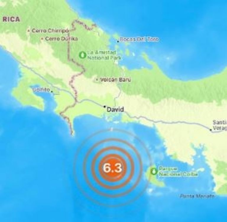 VIDEO: Un fuerte sismo de magnitud 6.3 detiene partido de futbol de la primera división de Panamá