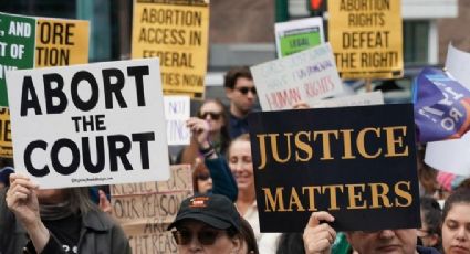 Juez con sede en Texas revoca uso de píldora abortiva en EU; NY asegura que se seguirá usando el fármaco