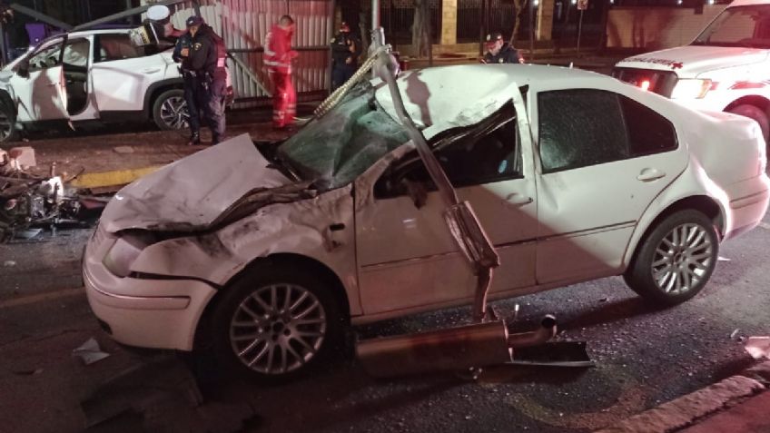 Borracho e imprudente: Se estrella contra puesto en Chapultepec y deberá pagar por todos los daños