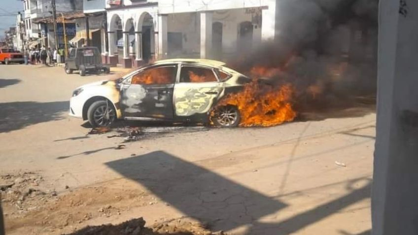 Jueves violento: Reportan balaceras y vehículos quemados en Coatepec Harinas, Estado de México