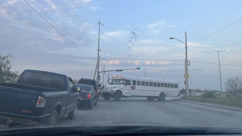 Narcos en México: Tamaulipas 'amanece' con balaceras y 'narcobloqueos'; AMLO defiende al gobernador