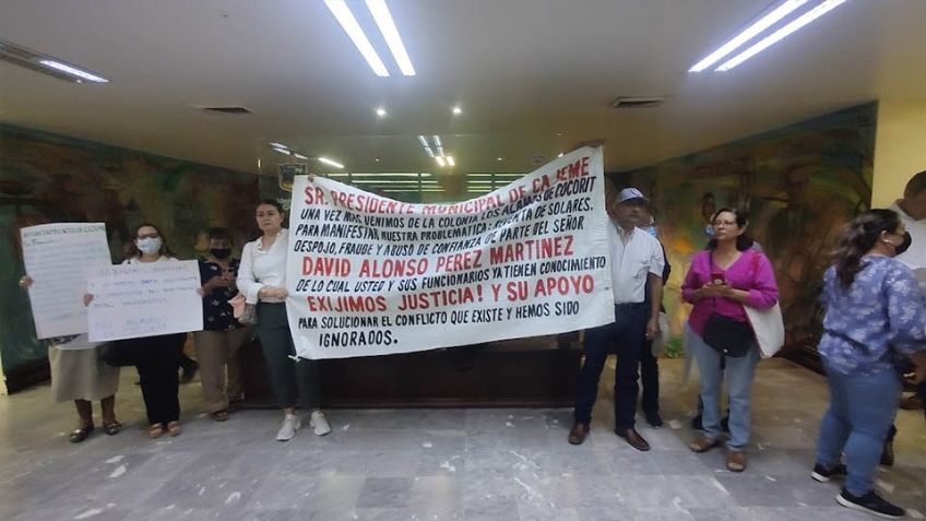 Cajeme: Vecinos de Cócorit denuncian reventa de terrenos; se manifestaron en el Palacio Municipal