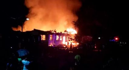 Tragedia azota Guyana: Incendio consume una escuela donde pierden a vida cerca de 20 estudiantes