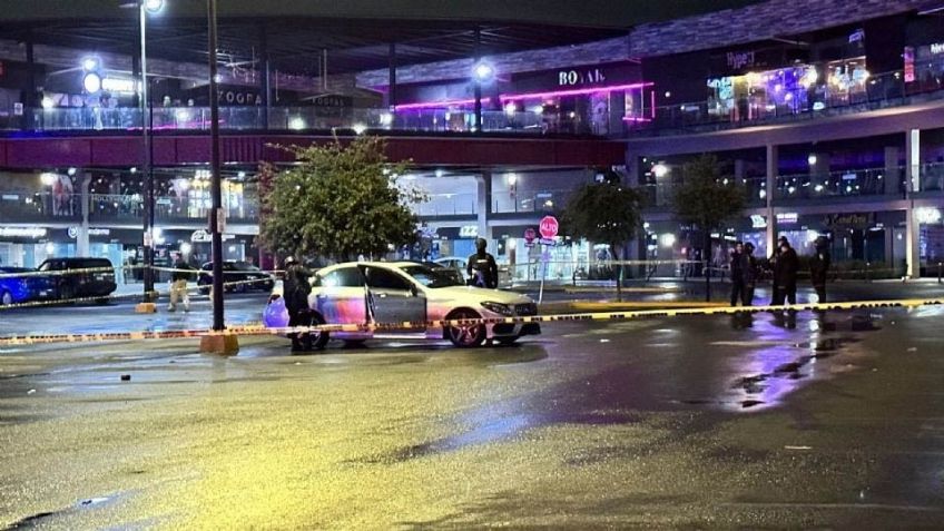 Asesinan a hombre en estacionamiento de centro comercial en NL; portaba la jersey de Rayados