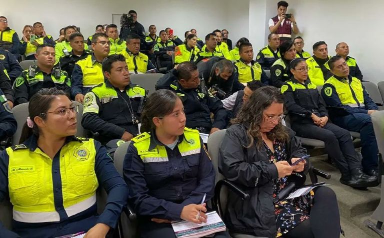 Capacitación de policías en CDMX