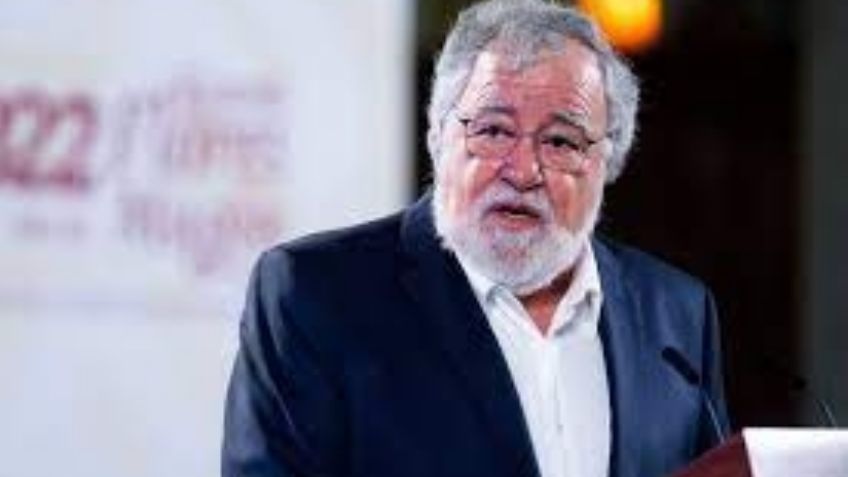 Alejandro Encinas fue víctima de espionaje, confirma AMLO: Presidencia le da "poca importancia"