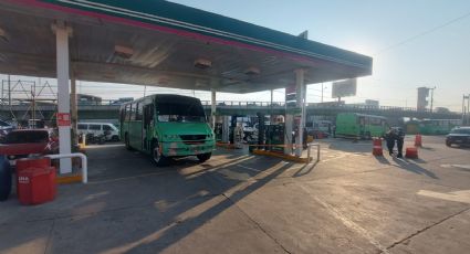 Imágenes fuertes: Camión de transporte atropella y causa muerte a mujer en gasolinera de Iztapalapa