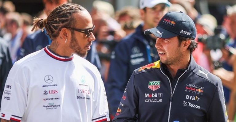 'Checo' Pérez y Lewis Hamilton 