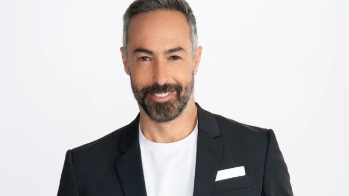 Tras 10 años en TV Azteca y veto de 'VLA', Carlos Arenas llega a Televisa y da desgarradora noticia