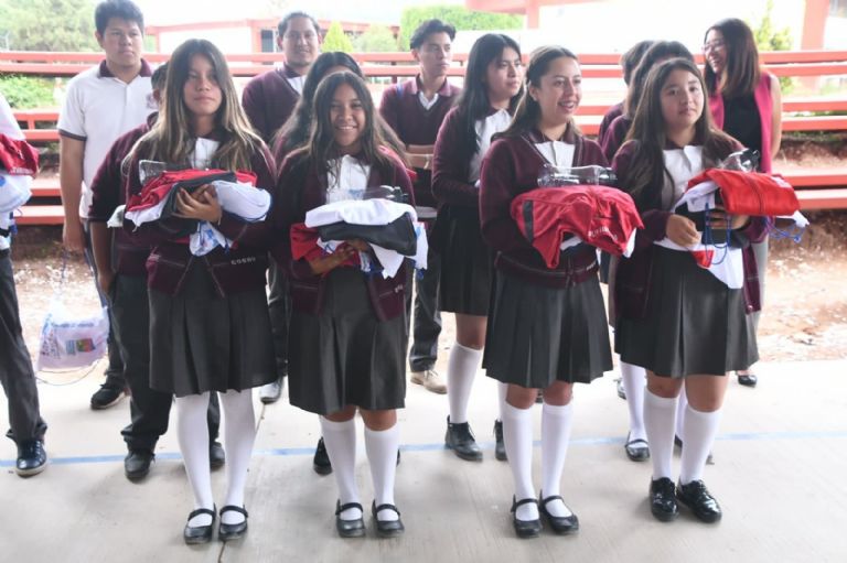 Uniformes neutro en CDMX