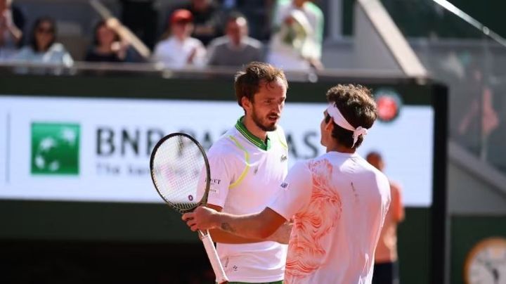 Sorprenden a Daniil Medvedev en Roland Garros y cae ante Thiago Syboth, 172 del ranking mundial