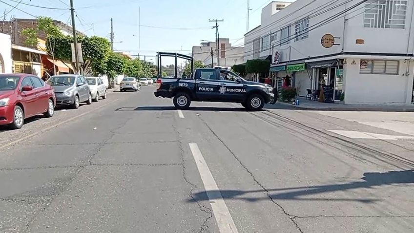 Padre e hija son atacados a balazos al viajar en una motocicleta en Celaya; el progenitor falleció