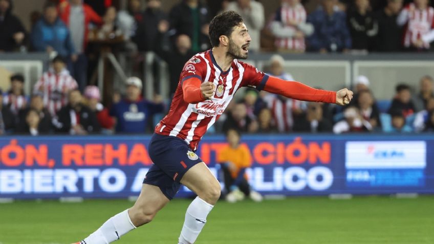 ¿'Pollo' Briseño se iría de Chivas? El defensa y otros 6 jugadores que podrían ser baja este verano