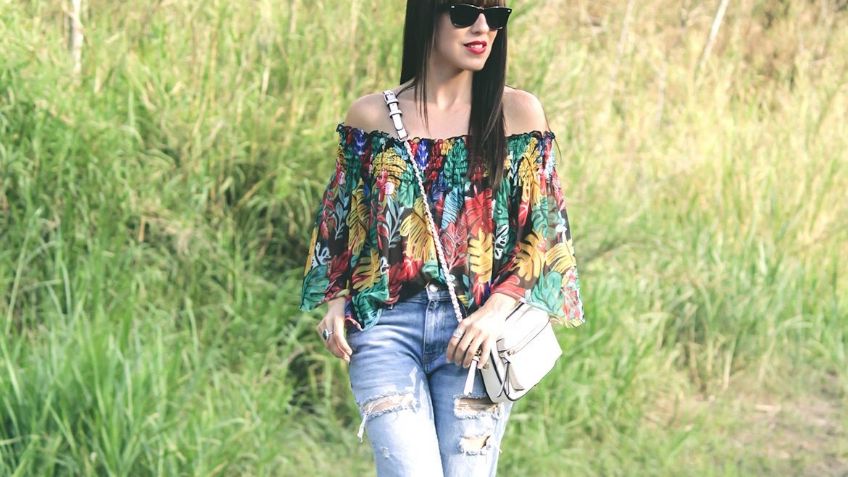 Las blusas boho y los jeans se convierten en la dupla preferida de la temporada de verano 2023
