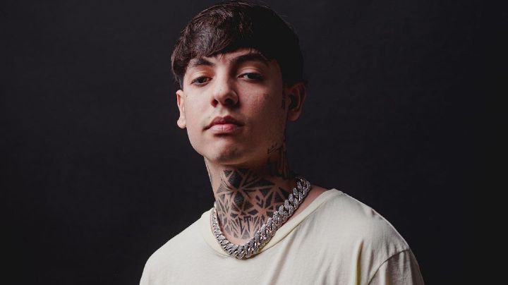 Natanael Cano presume cómo se debe caminar en la pasarela y conquista la red