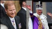 El Príncipe Harry inquieta al público por su inusual comportamiento en la coronación de Carlos III