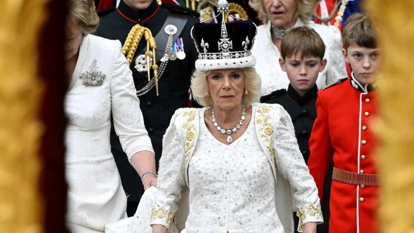 ¿Atormentada por Lady Di? Revelan que la Reina Camila habría estado molesta en la coronación
