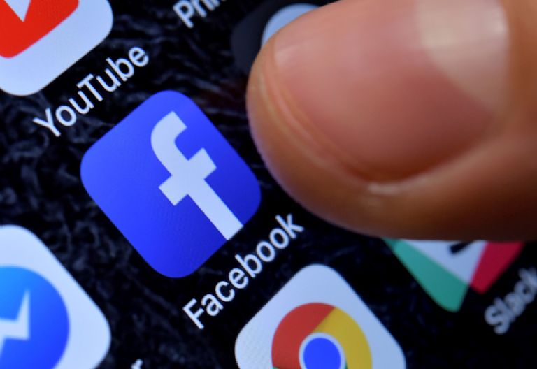 Consejos de la SSC para comprar un bien en Facebook