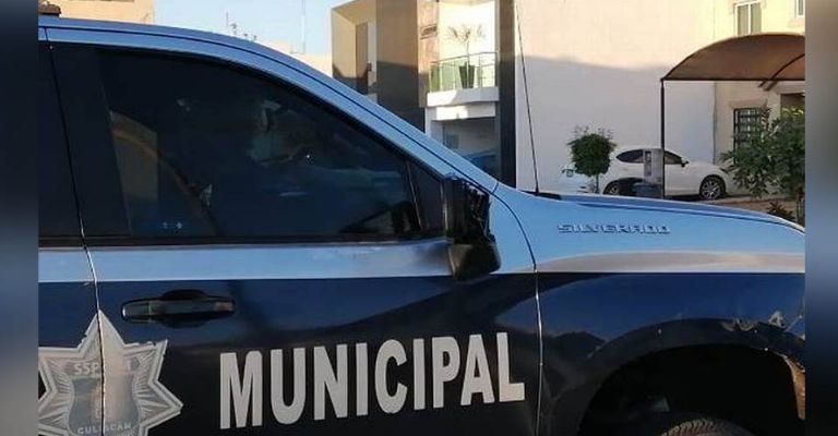 Autoridades llegan al sitio